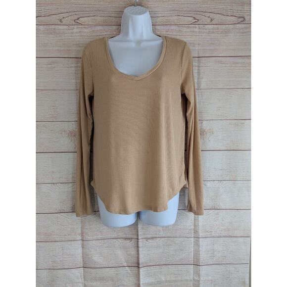 Aero Seriously Soft Beige V Neck Long Sleeve Solid Women Neckline Small - Picture 1 of 7
